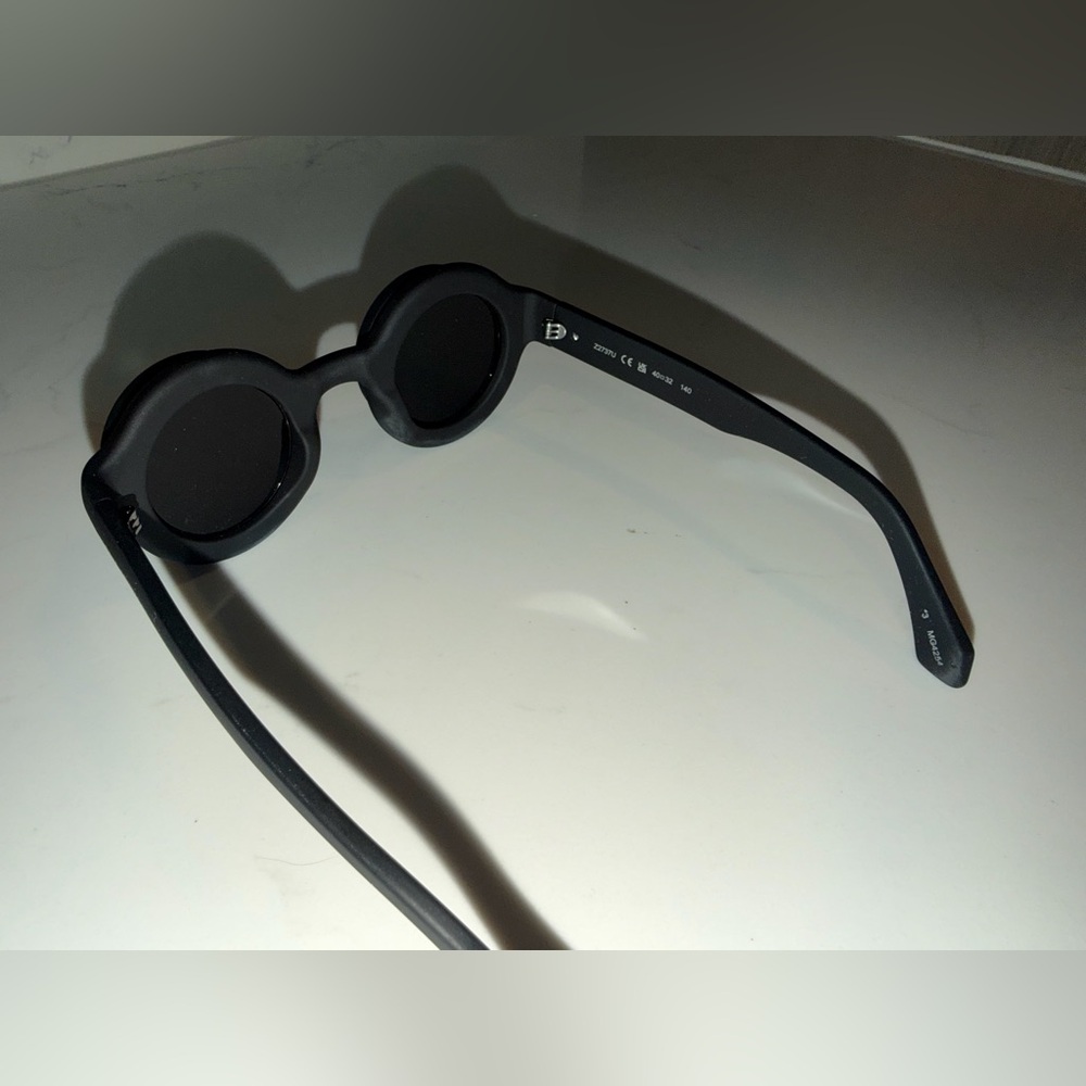 Louis Vuitton Super Vision Round Sunglasses - Picture 4 of 8